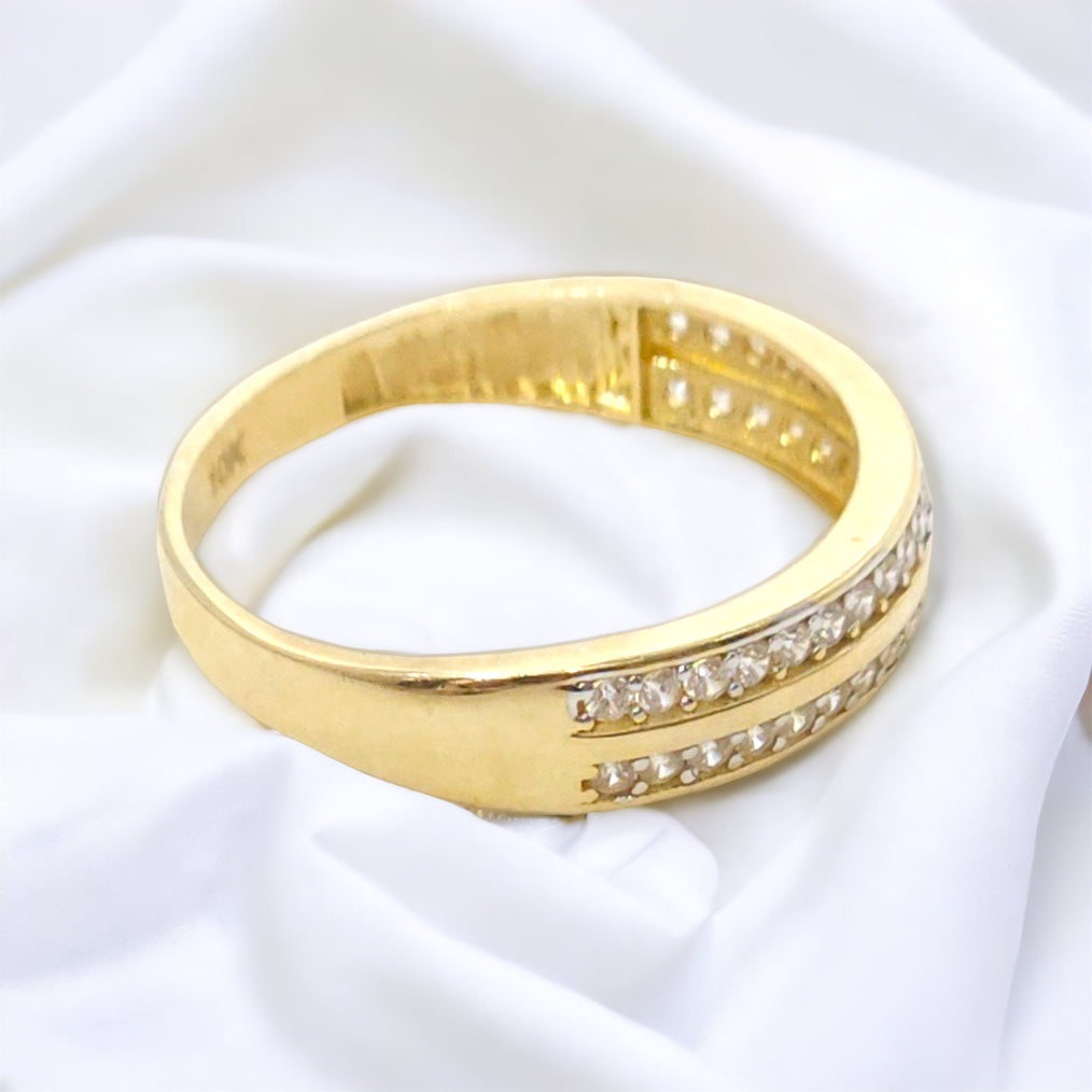 Alliance with white zirconias 10kt