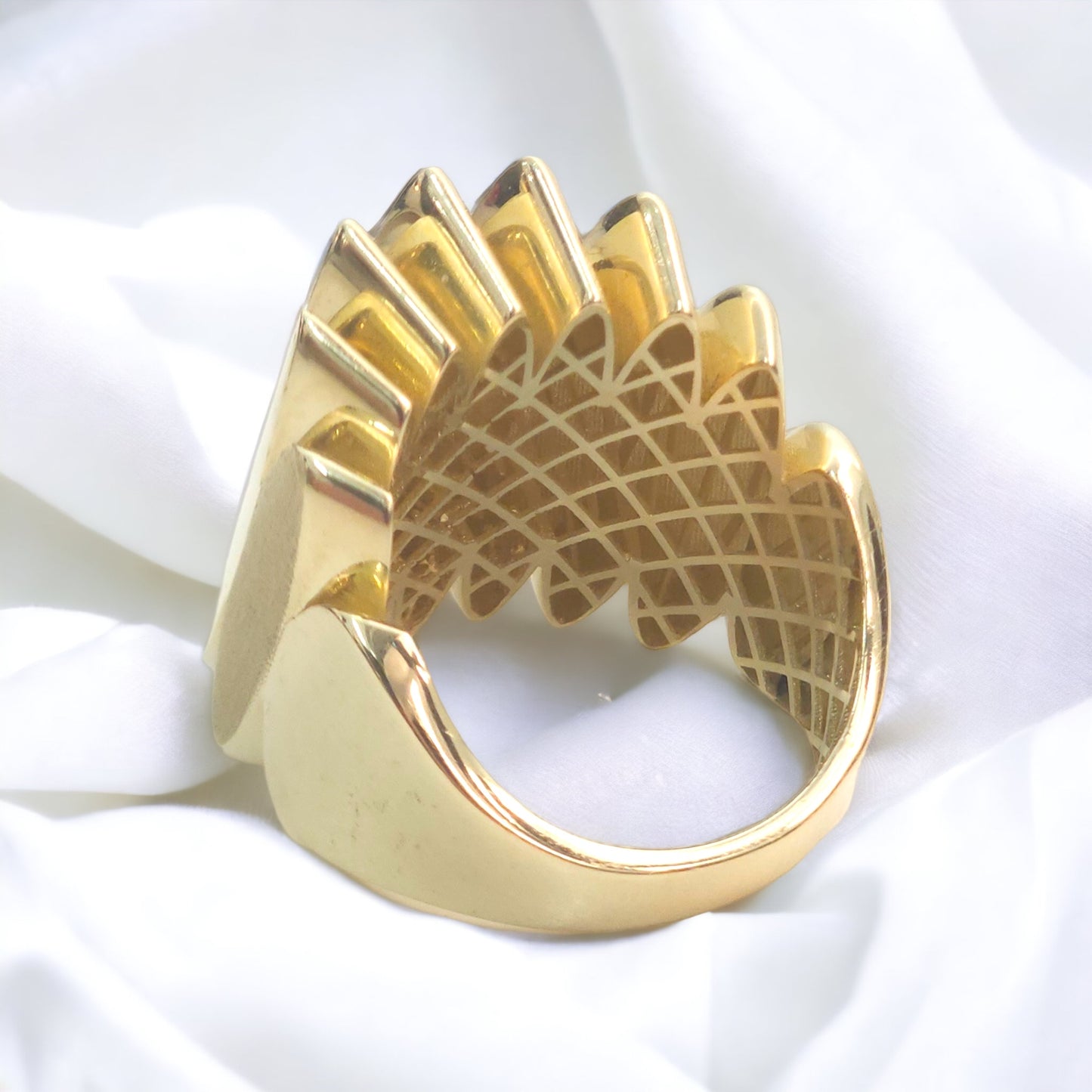 Elongated Oval Ring 10kt