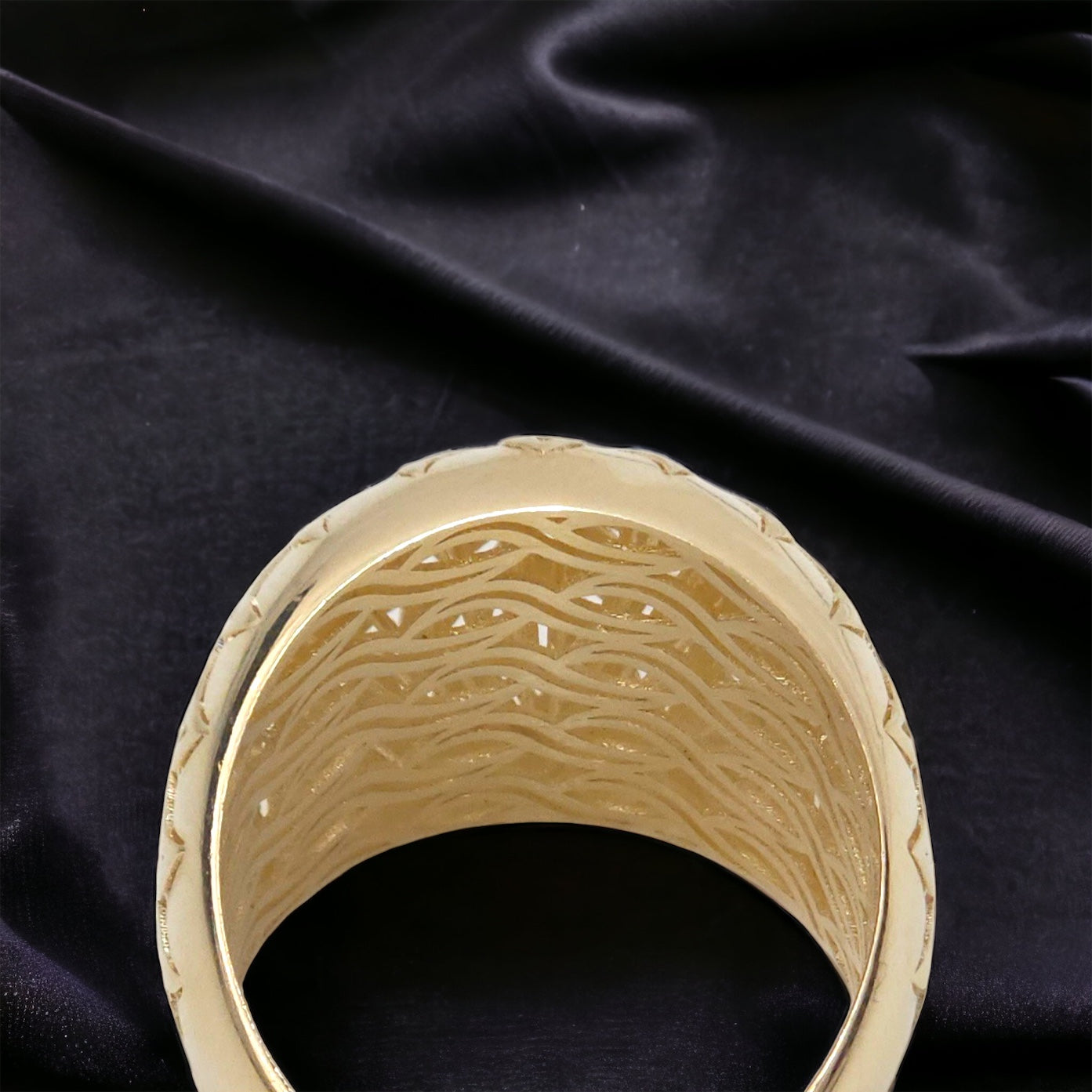 Volume Ring With Flower & Tribal Design 10kt